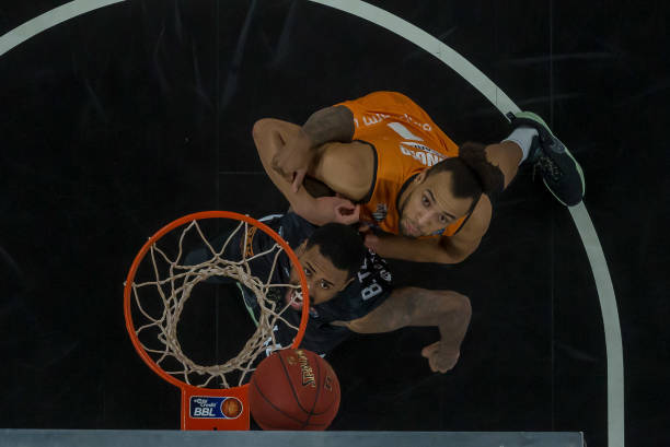 多位接近俱 多位接近俱