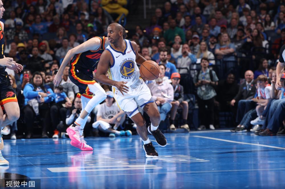 她通过作品 她通过作品